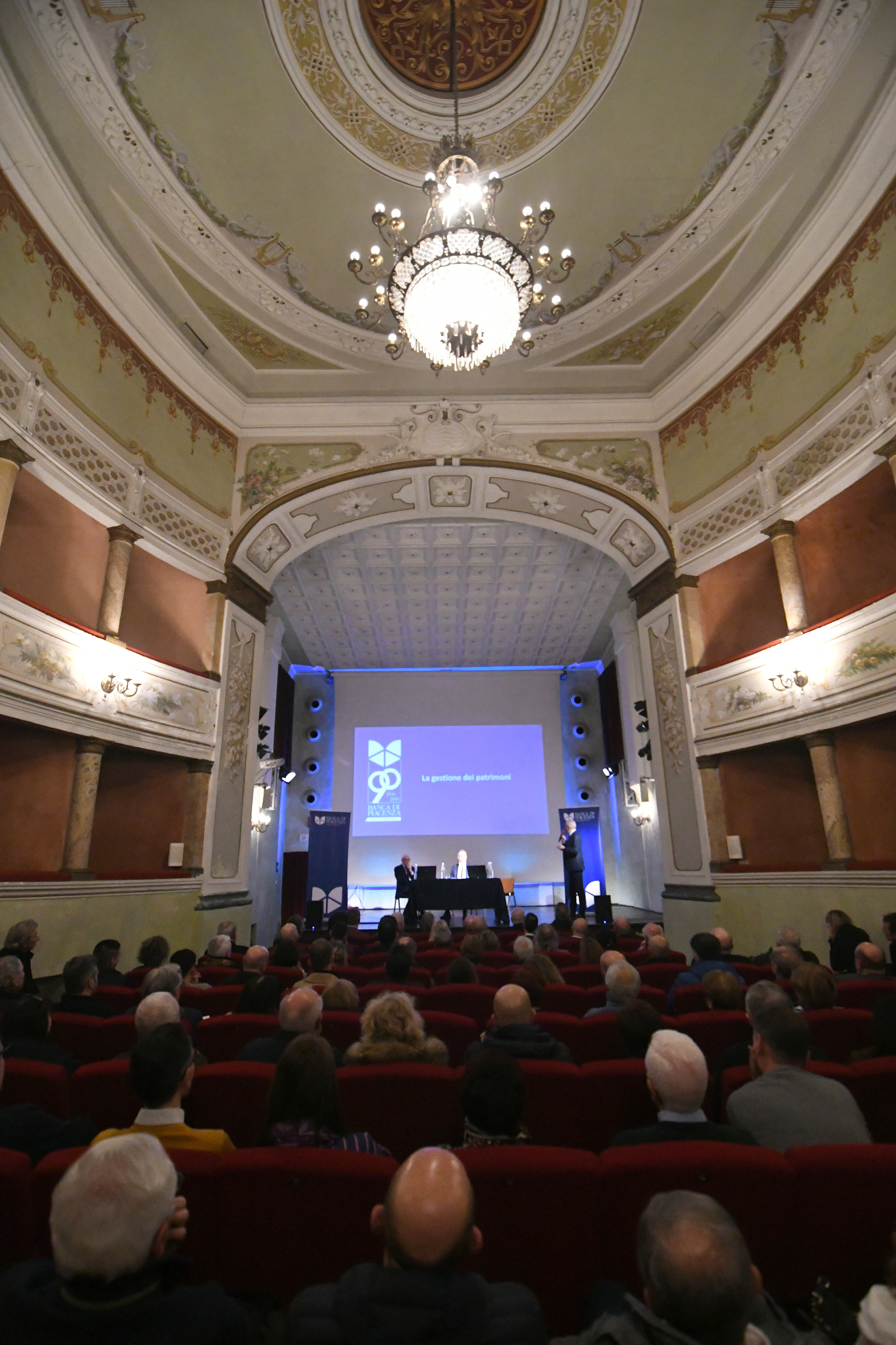 Il teatro Duse di Cortemaggiore. (f. Del Papa)