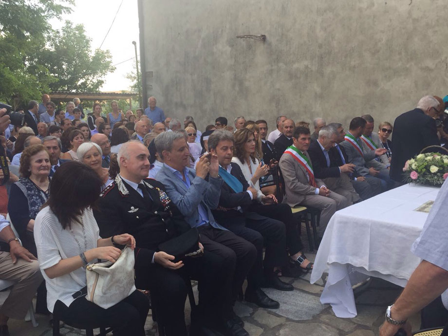 CONSEGNATO AL PROF. LUIGI CAVANNA IL PREMIO SOLIDARIETA'