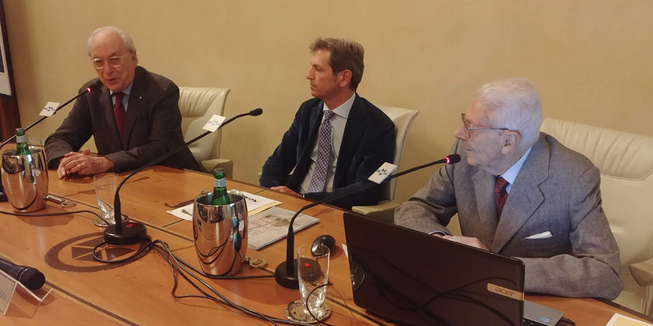 LA STORIA SECOLARE DI UNA FAMIGLIA CHE E' ANCHE STORIA DELLA FARMACIA E DELLA NOSTRA CITTà