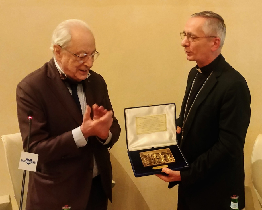 ILLUSTRATA ALLA BANCA DI PIACENZA LA NUOVA ENCICLICA