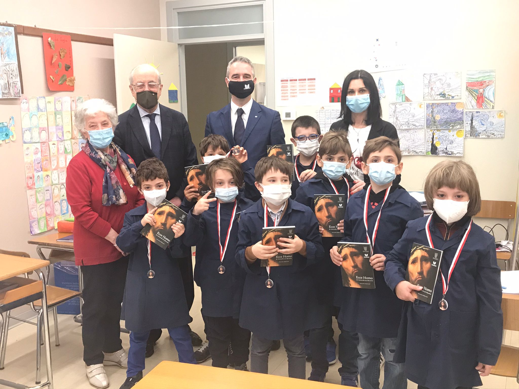 GLI ALUNNI DELLA SCUOLA ELEMENTARE SANT'ORSOLA