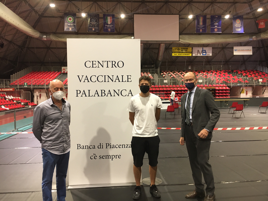 IL PRIMO VACCINATO CON DOPPIA INOCULAZIONE