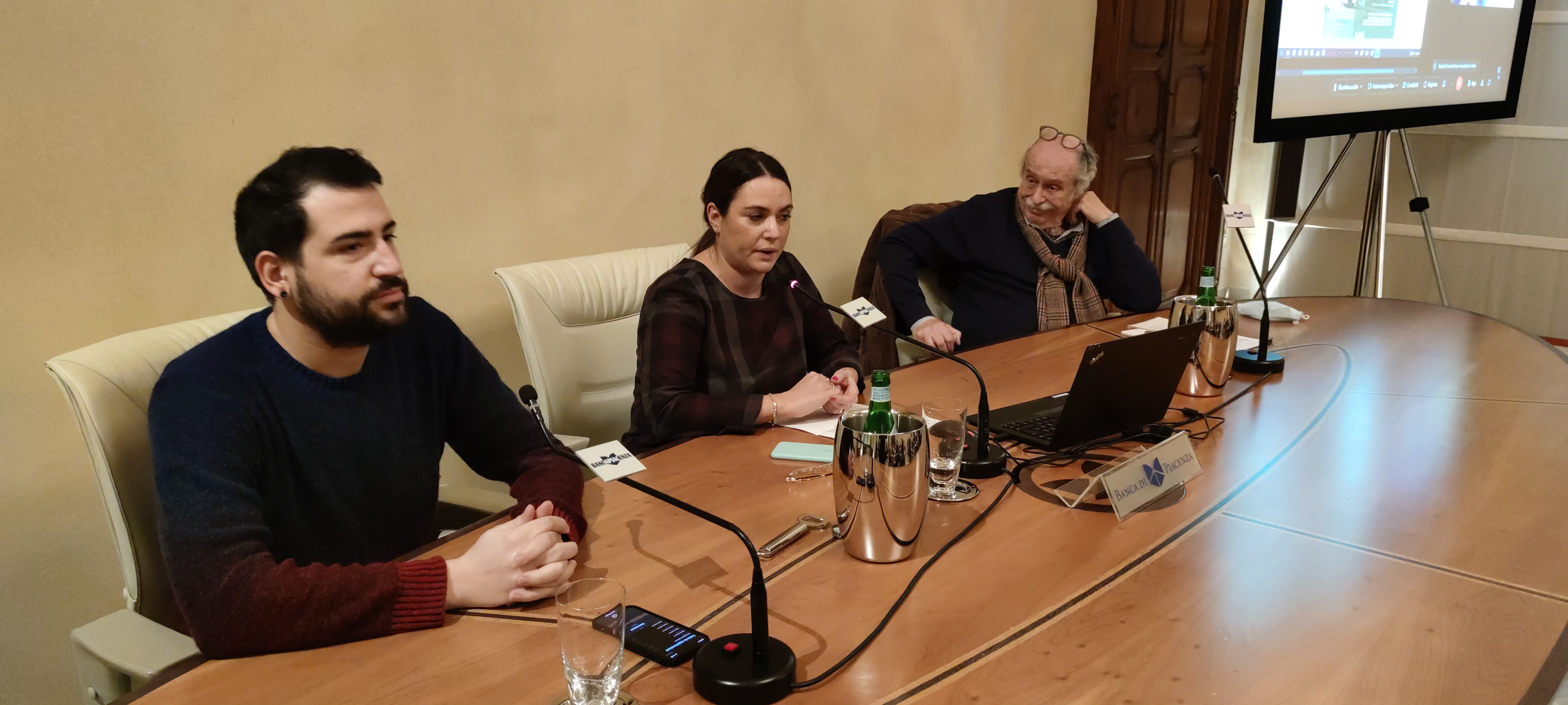 ABITUDINI E RAPPORTI SOCIALI CHE CAMBIANO RACCONTATI DALL'EVOLUZIONE DEI NEGOZI