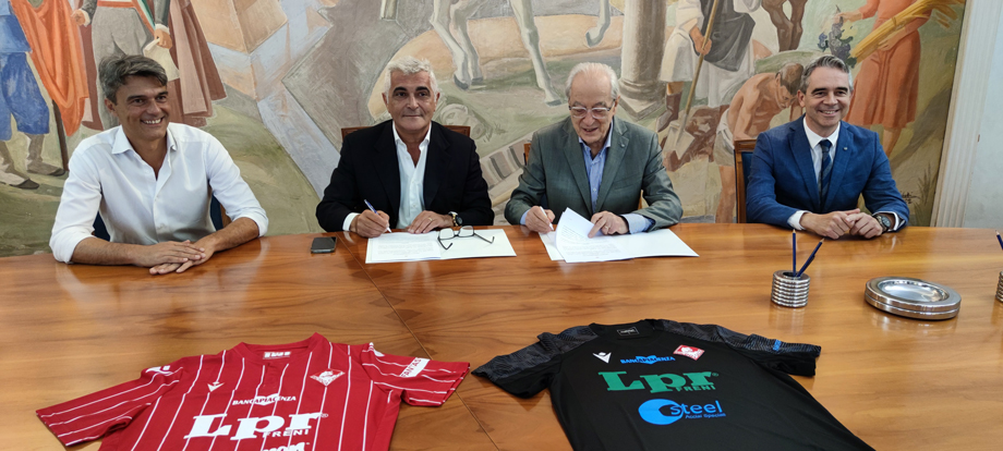 Piacenza Calcio 2022 Maglie