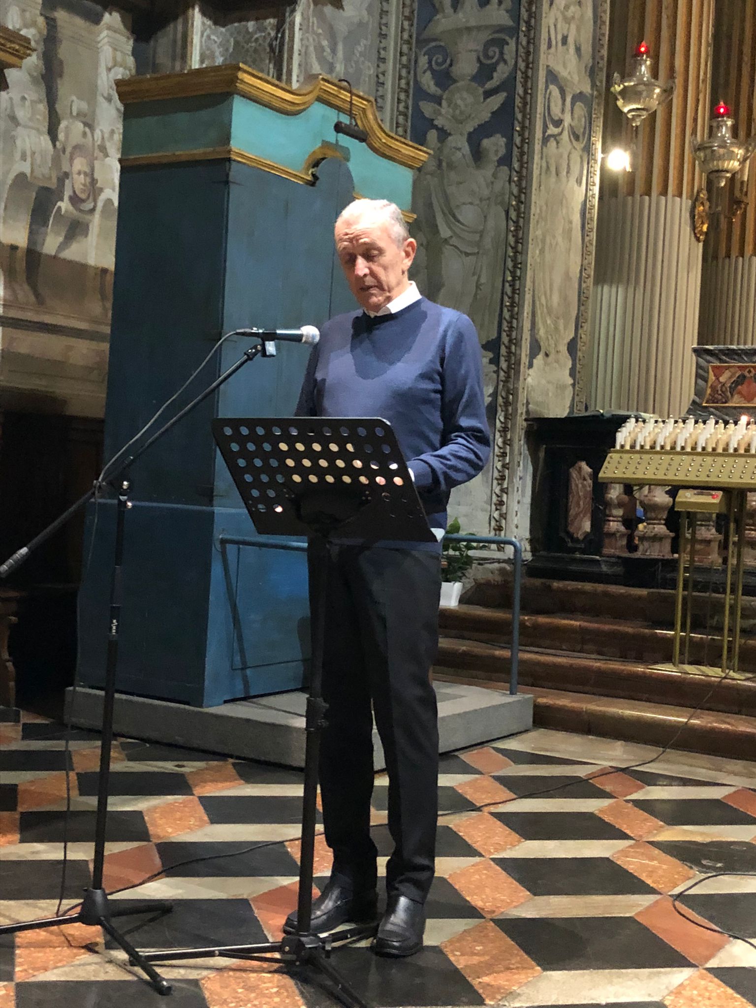 DA ROMEO E GIULIETTA A VIA COL VENTO RECITATI IN VERNACOLO PER LA CHIUSURA DELL'OTTOBRE FRANCESCANO