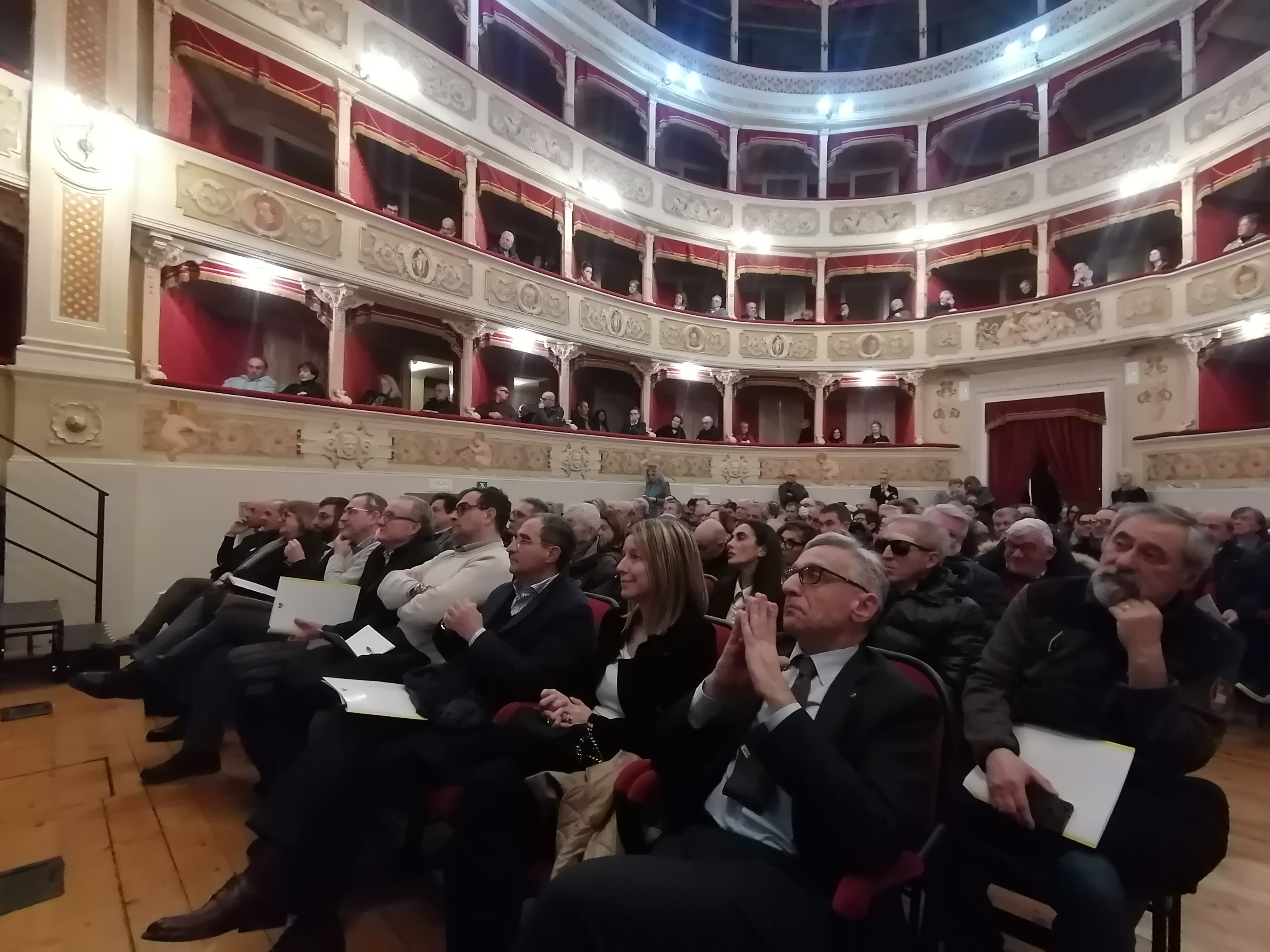 «UTILI RECORD E LA BANCA DI PIACENZA NON È IN VENDITA»