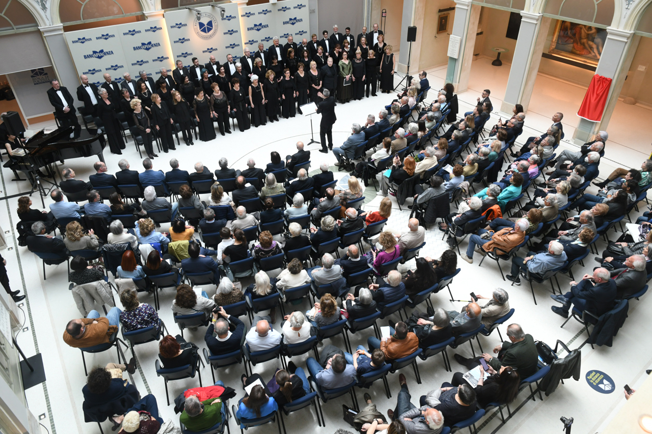 SAPERE DI ESSERE NEL CUORE DELLA BANCA GLI AVREBBE FATTO MOLTO PIACERE