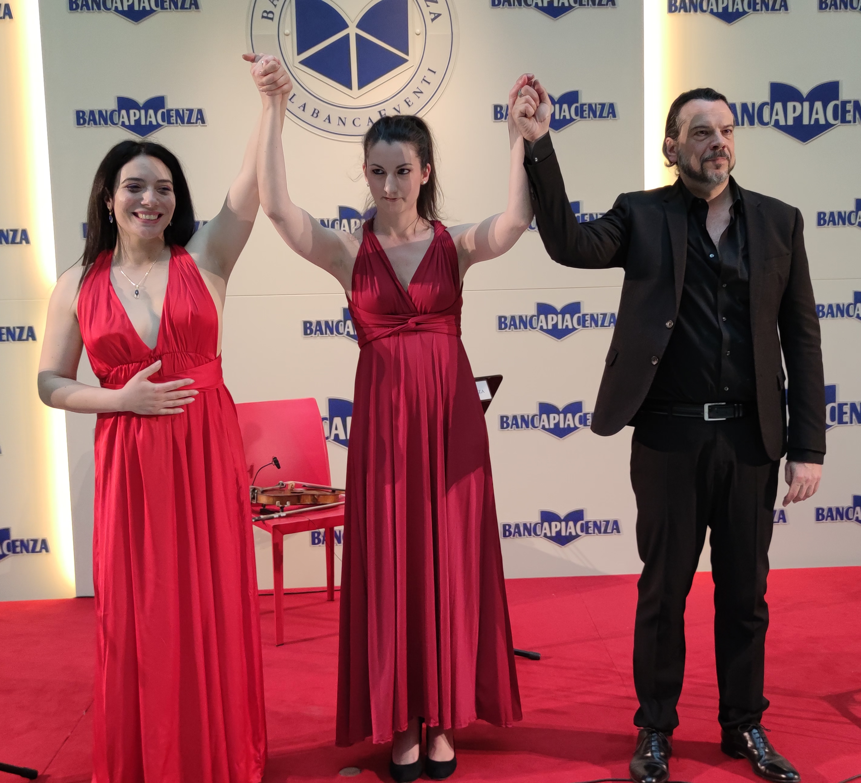 LO SHAKESPEARE DI MANNI E OSSOLI CONQUISTA IL NUMEROSO PUBBLICO DEL PALABANCAEVENTI