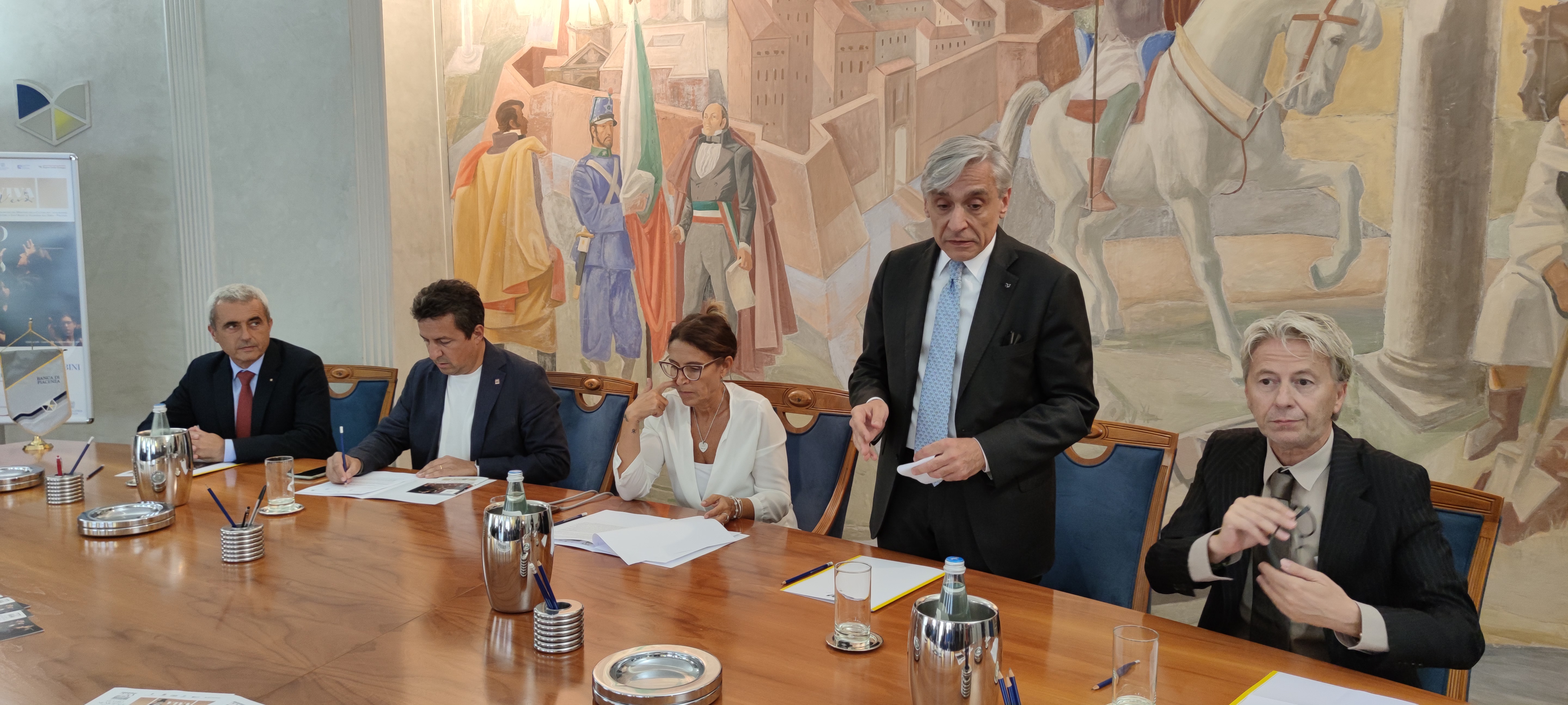 IL MINISTRO SANGIULIANO AL CONCERTO DI MUTI ANNUNCIO DEL SINDACO ALLA CONFERENZA STAMPA CHE SI E' TE