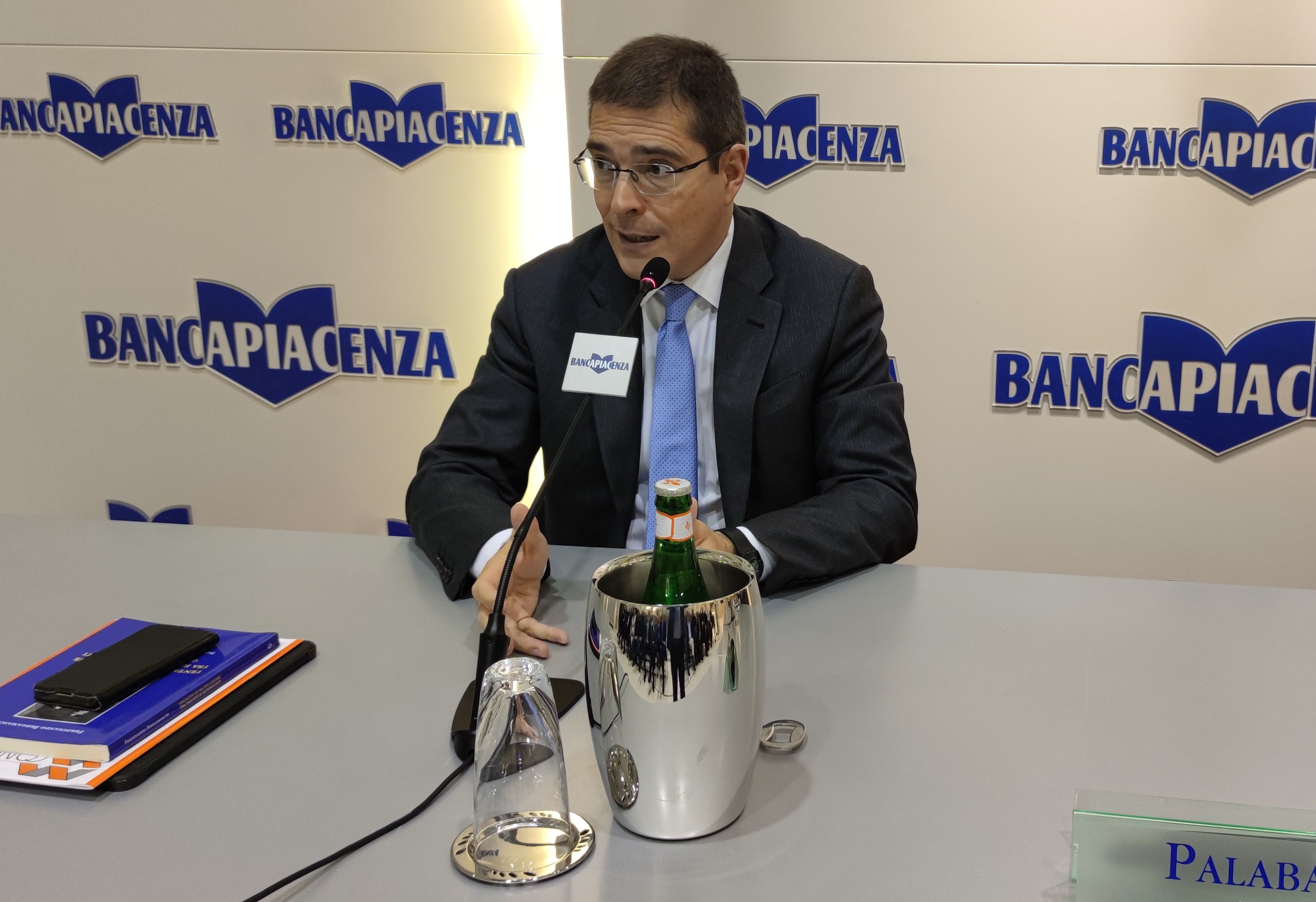 CAPEZZONE AL PALABANCAEVENTI CHI E' SICURO DELLE PROPRIE IDEE NON TEME IL CONFRONTO