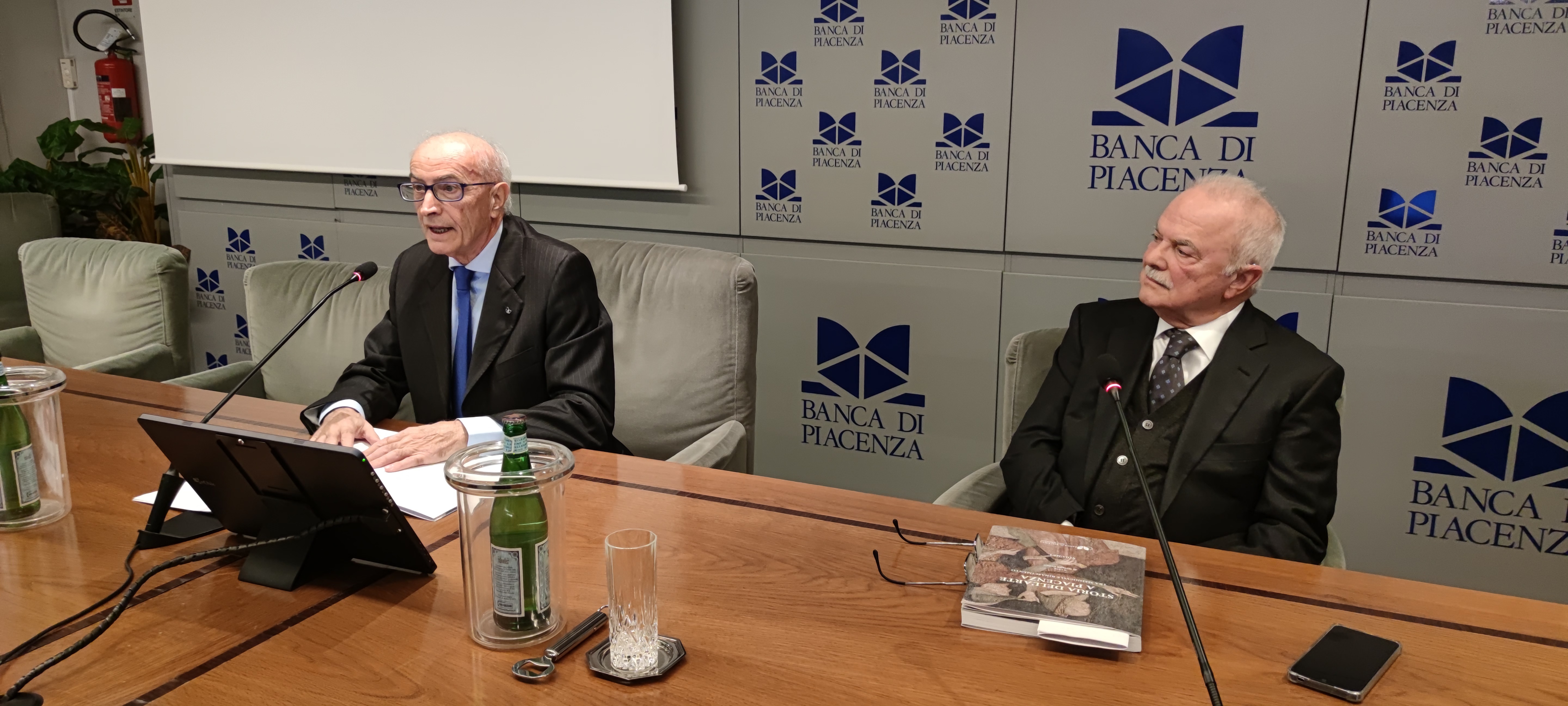 STORIA DELL'ARTE TRA MEDIOEVO E RINASCIMENTO NEL LIBRO STRENNA 2023 DELLA BANCA DI PIACENZA