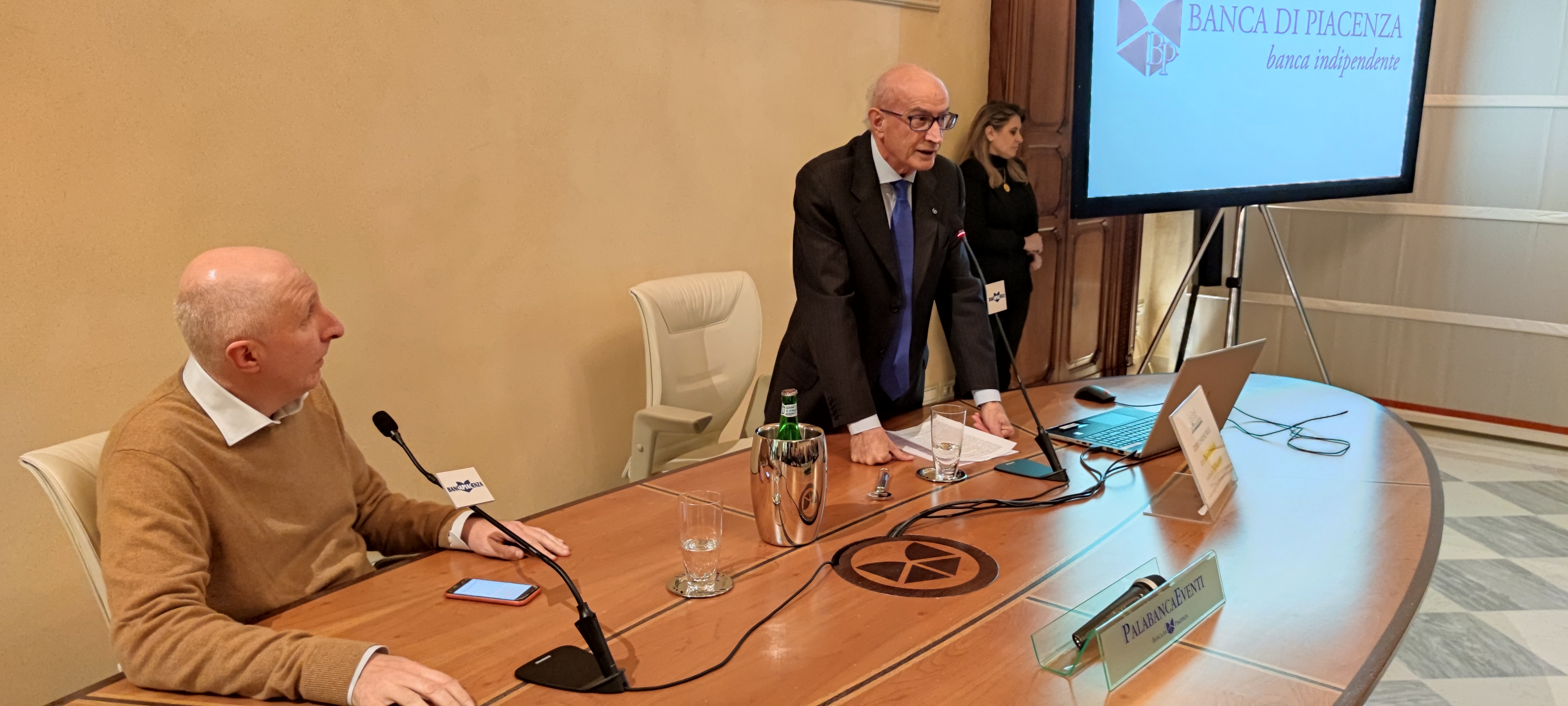 L'OMAGGIO A SFORZA FOGLIANI UN PIACENTINO CHE HA AMATO LA SUA GENTE E UN BELL'ESEMPIO PER I GIOVANI