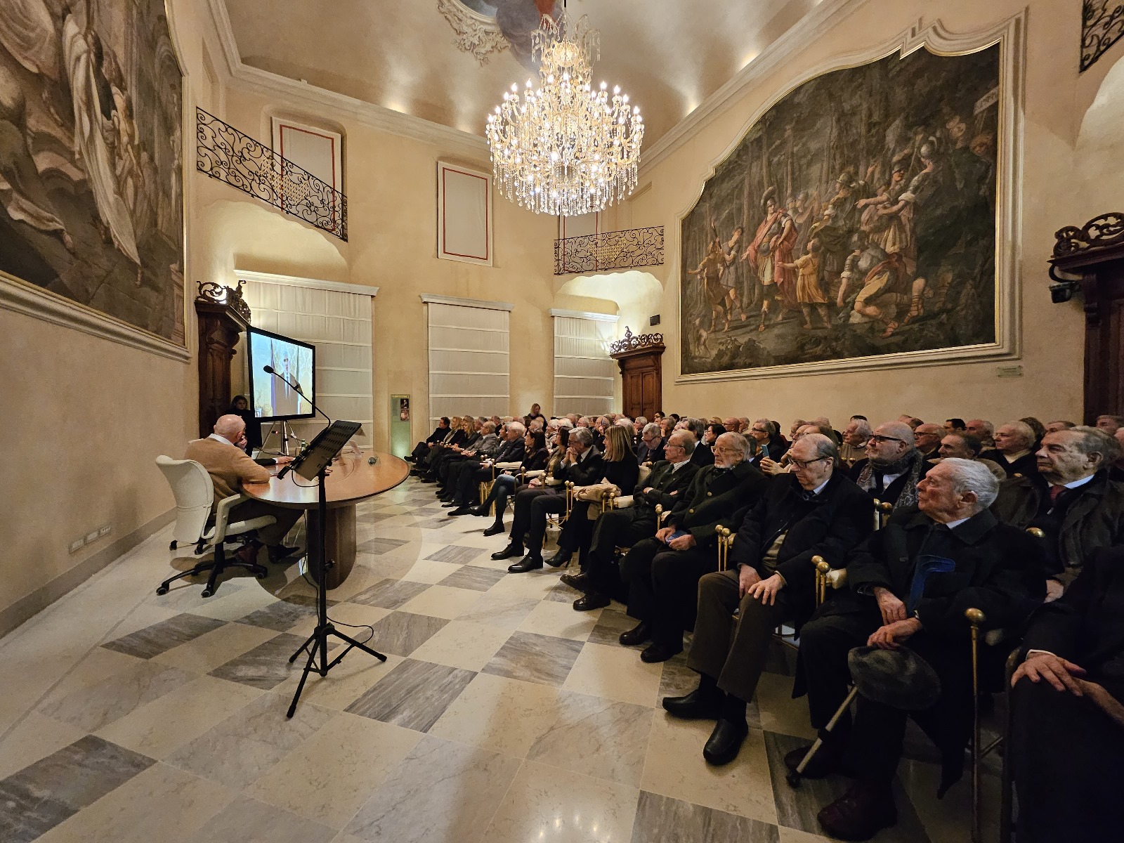 L'OMAGGIO A SFORZA FOGLIANI UN PIACENTINO CHE HA AMATO LA SUA GENTE E UN BELL'ESEMPIO PER I GIOVANI