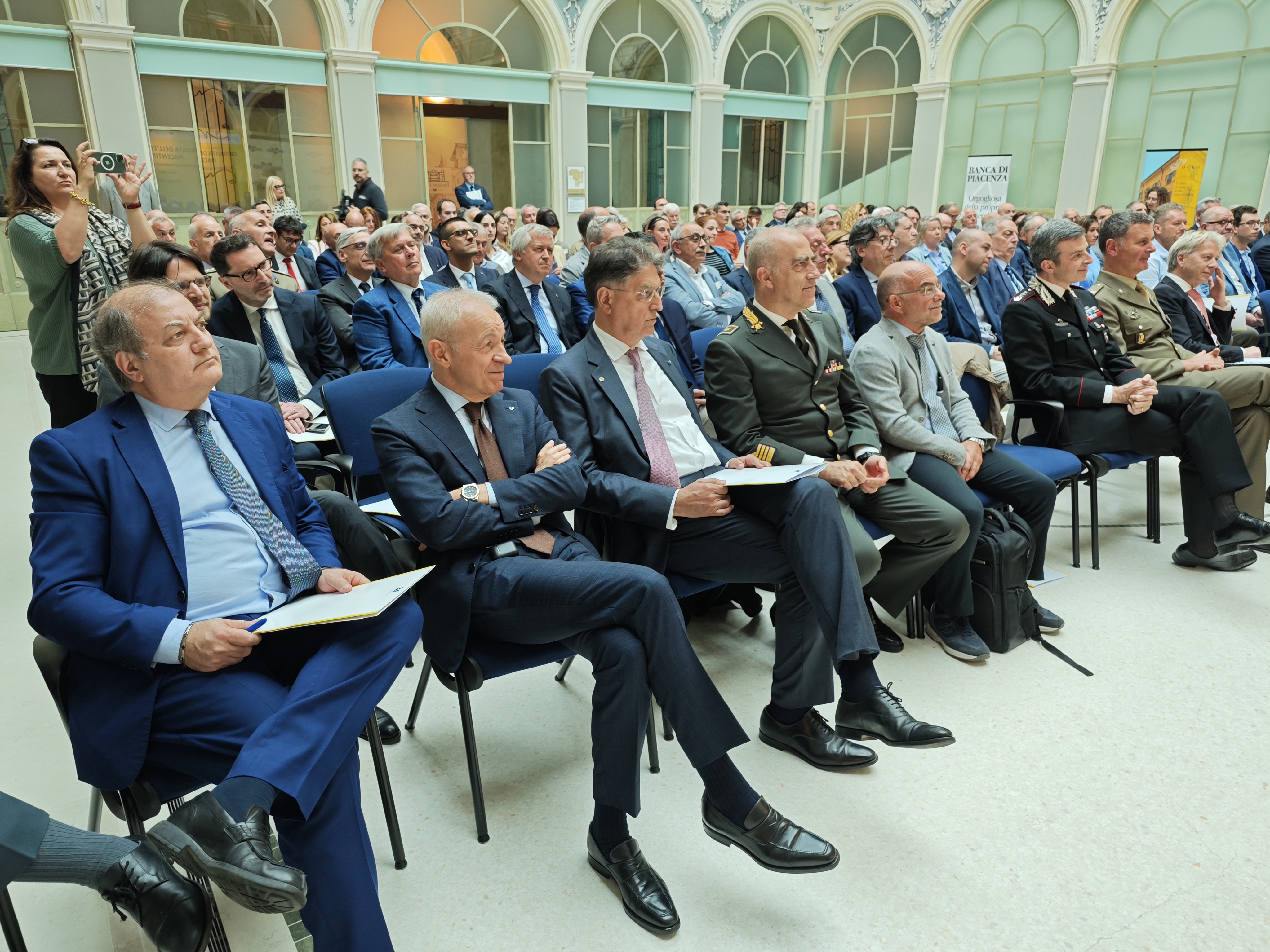 PRESENTATO AL PALABANCAEVENTI IL REPORT 2024 DEDICATO ALL'ECONOMIA PIACENTINA