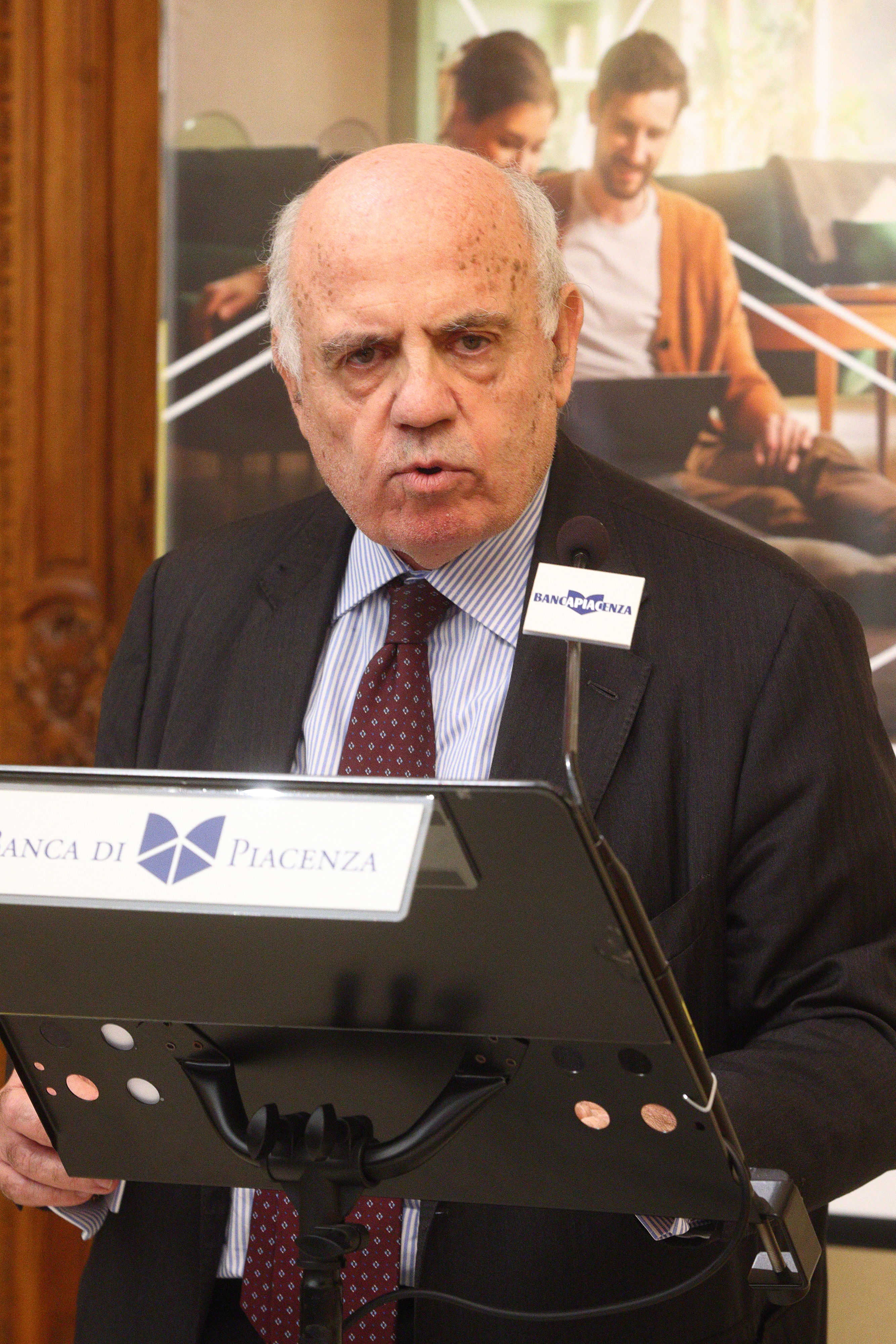 IL RICORDO DEL PRESIDENTE SFORZA «UN UOMO CHE UNIVA DIALETTICA CRITICA E COSTRUTTIVA ALLA CONCRETEZZ