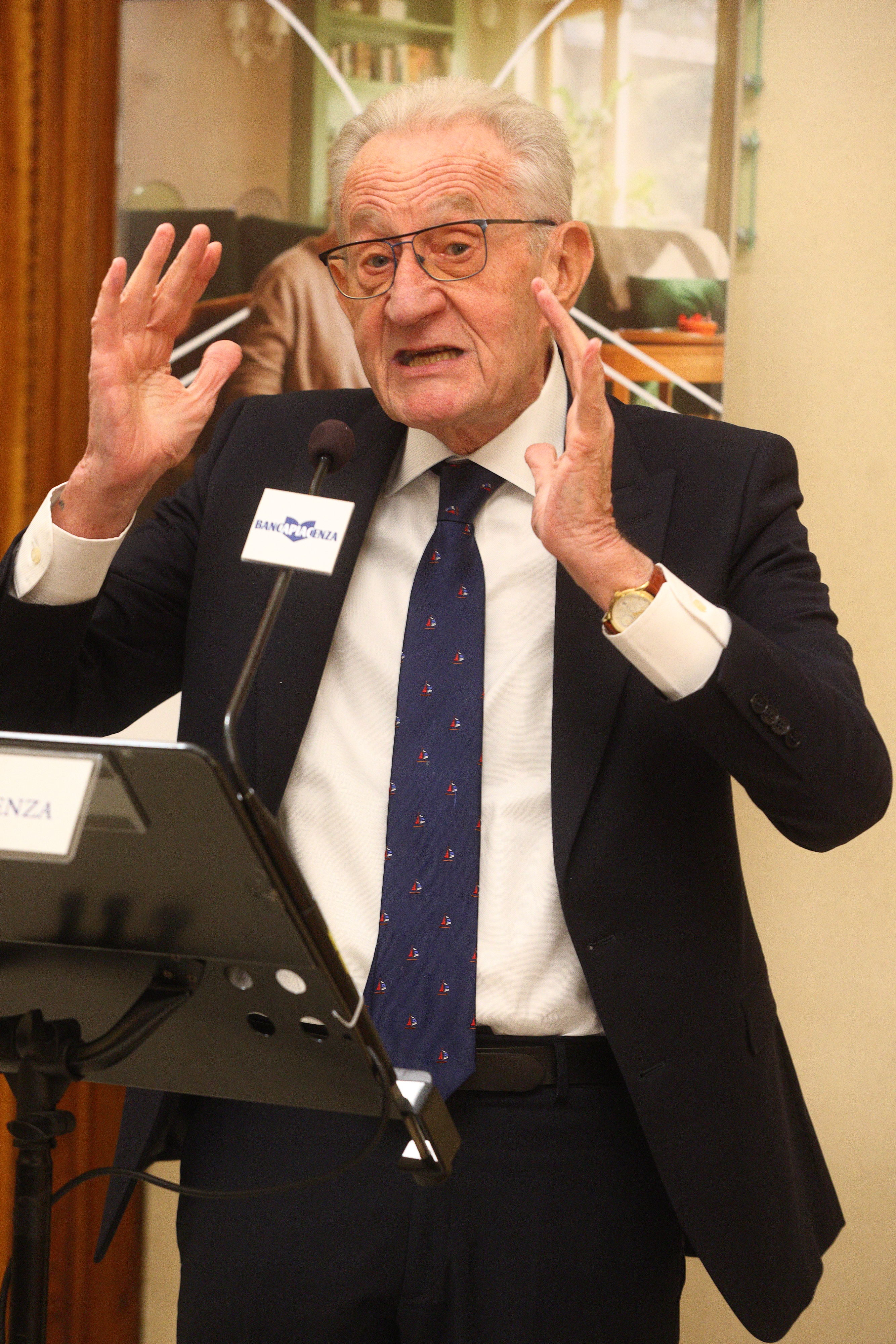 IL RICORDO DEL PRESIDENTE SFORZA «UN UOMO CHE UNIVA DIALETTICA CRITICA E COSTRUTTIVA ALLA CONCRETEZZ