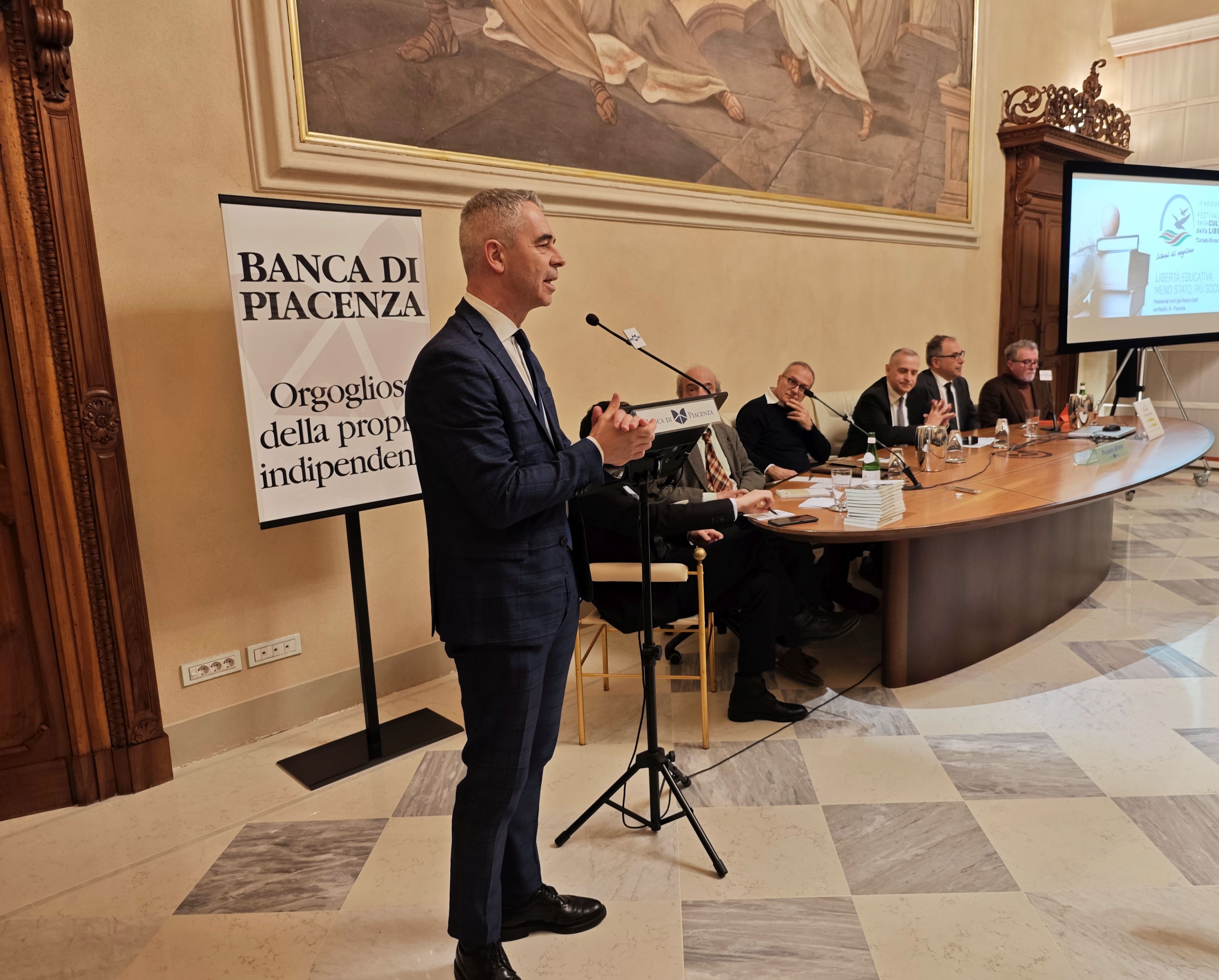 «CARI STUDENTI, IL CAPITALISMO NON È L'IMPERO DEL MALE»