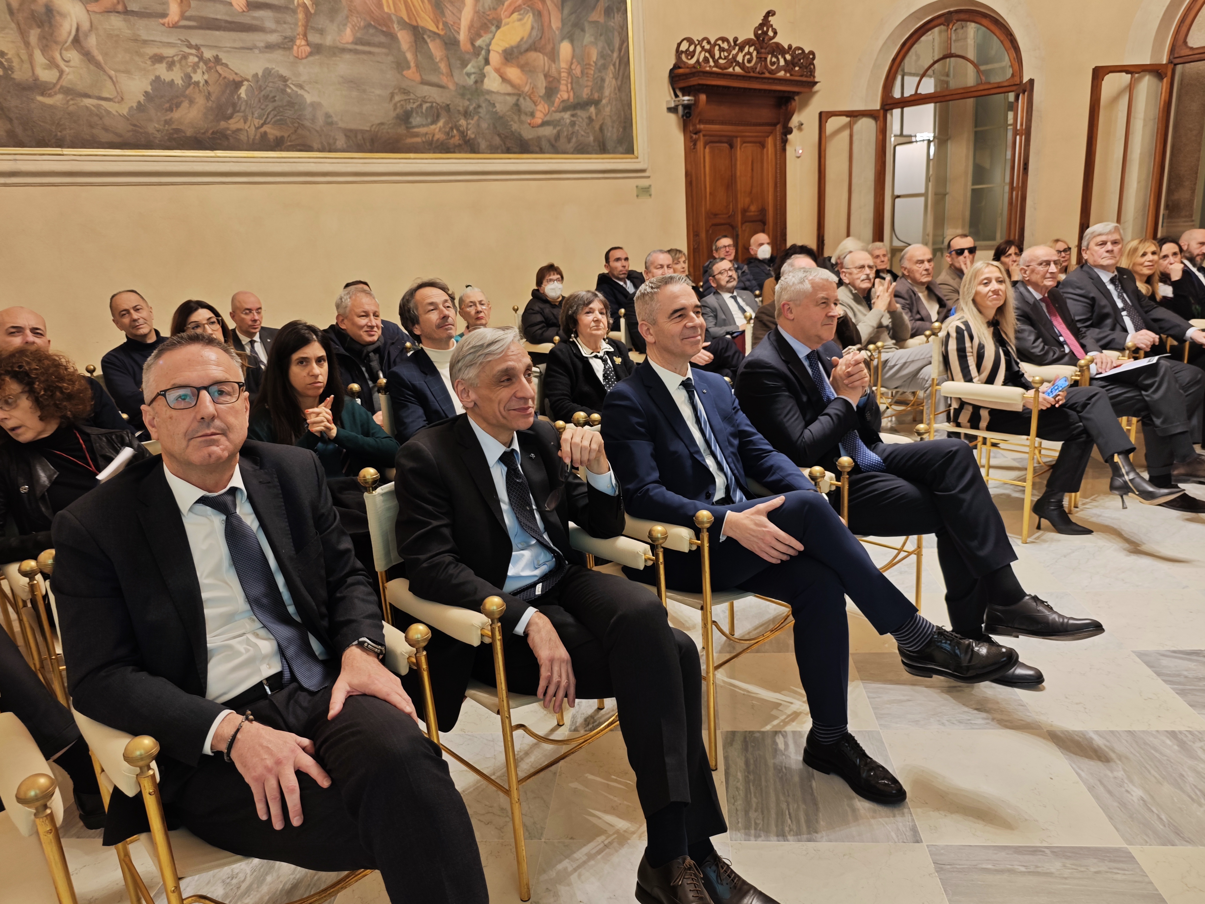 SCELTE DI INVESTIMENTO: MEGLIO AFFIDARSI AGLI INTERMEDIARI CLASSICI PER PREVENIRE FRODI