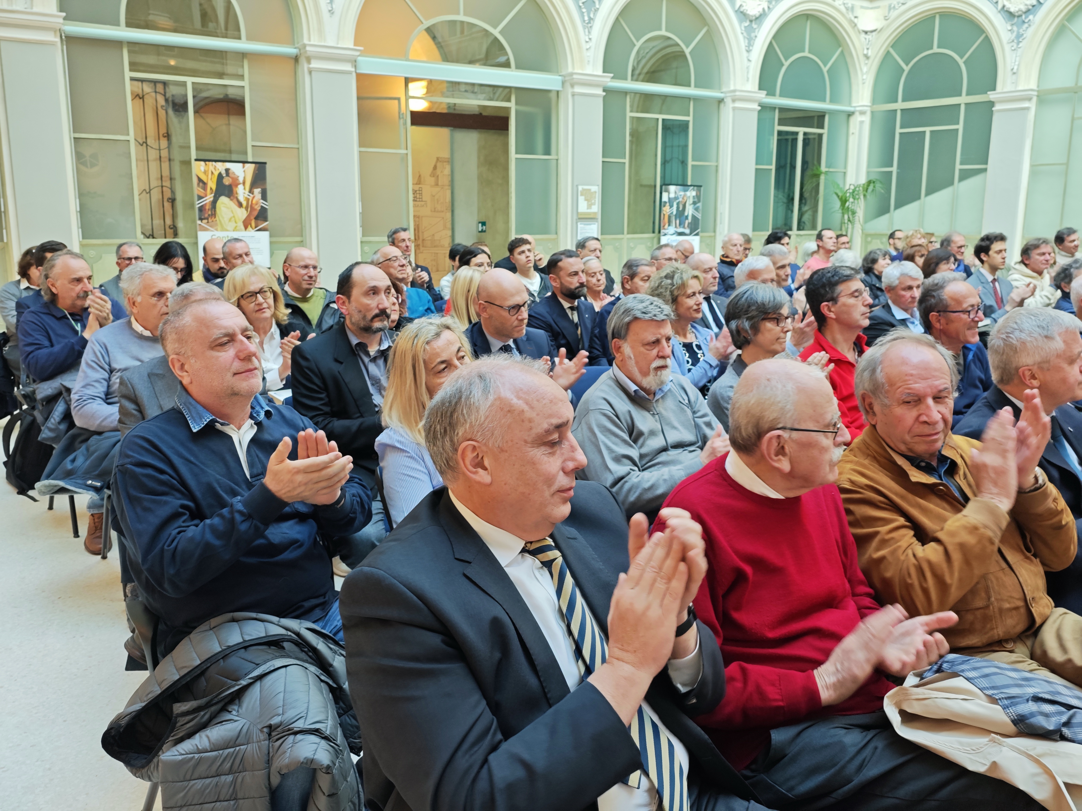 PAURA, SFIDUCIA, PIGRIZIA: COME RISVEGLIARE NEGLI ITALIANI LA VOGLIA DI INVESTIRE I RISPARMI